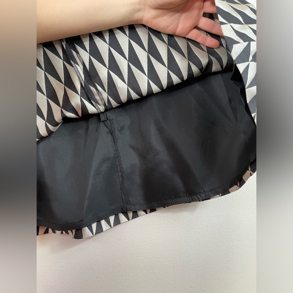 Geometric Black and White Mini Skirt Work Career Summer by BR Size 12 - Picture 9 of 12